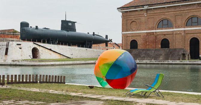 Rugile Barzdziukaite, Vaiva Grainyte, Lina Lapelyte, Sun & Sea (Marina), opera-performance, Biennale Arte 2019, Venice © Andrej Vasilenko.