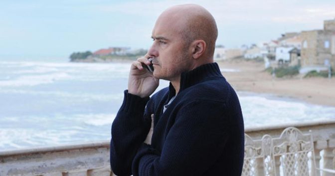 Luca Zingaretti nel ruolo del commissario Montalbano