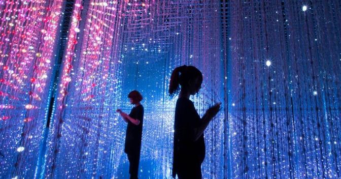 . Studenti in visita all’Artscience Museum di Singapore