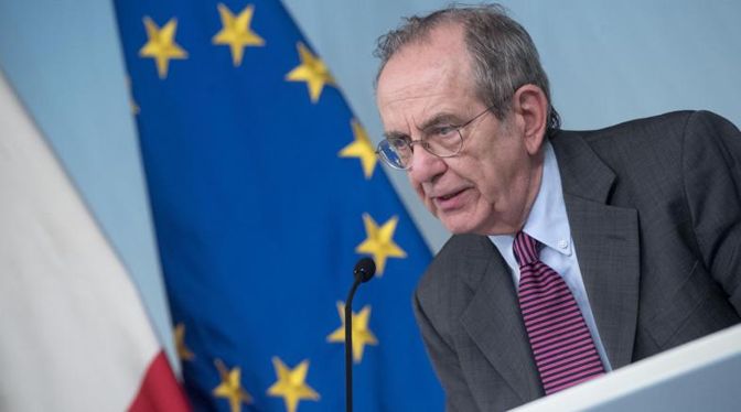 Il ministro dell’Economia, Pier Carlo Padoan (Ansa)