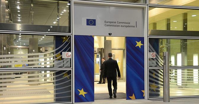 Sui conti pubblici non è interesse della Commissione europea esasperare lo scontro con l’Italia (foto Ap)