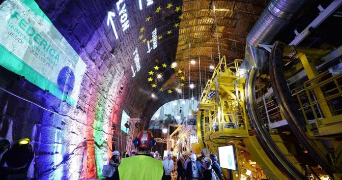 Lo scavo del versante francese a Saint Martin La Porte del tunnel Ferroviario Lione-Torino (Ansa)