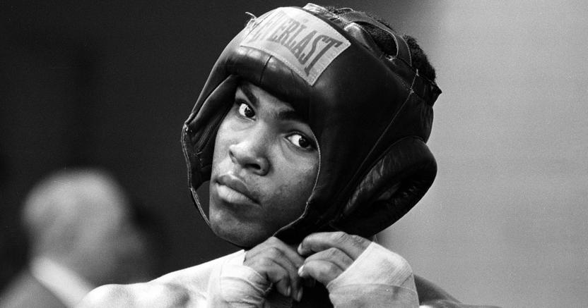 «Muhammad Ali ha scosso il mondo. E per questo il mondo adesso è migliore. Siamo tutti migliori»: così lo ha ricordato il presidente degli Stati Uniti Barack Obama