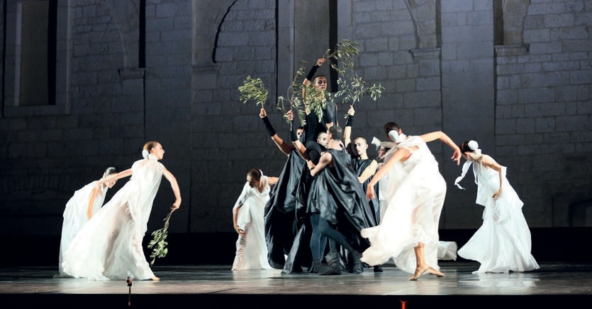 Una scena tratta da «Francesca da Rimini» nello spettacolo di Pier Luigi Pizzi