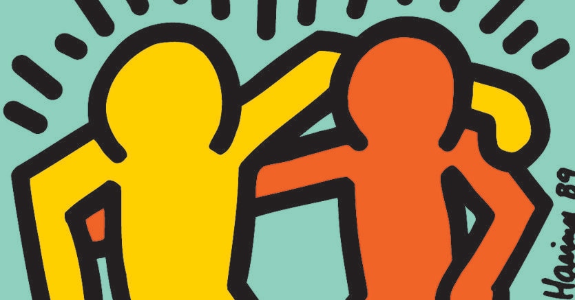 Keith Haring. Per celebrare  i sessant’anni dalla nascita di Keith Haring (1958-1990)  molte sono le iniziative espositive organizzate all’estero  (come la grande mostra aperta all’Alberina di Vienna) e in Italia. La rassegna Party of Life aperta prima a Milano e poi alla Pinacoteca Nazionale di Bologna ha proposto una sessantina  di lavori del genio della Street Art, tra cui l’immagine qui accanto riprodotta, assai evocativa del tema della tolleranza e  della fratellanza tra gli uomini