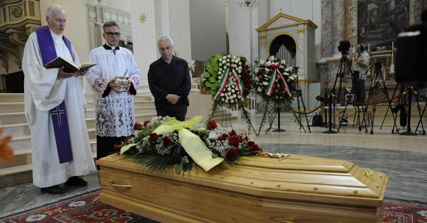 I funerali di Emmanuel Chidi a Fermo