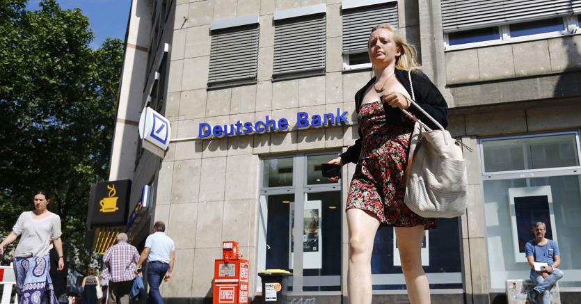 Filiale Deutsche Bank a Colonia (Reuters)