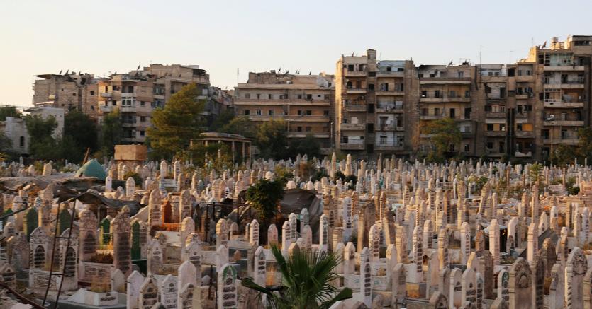 Un cimitero di Aleppo