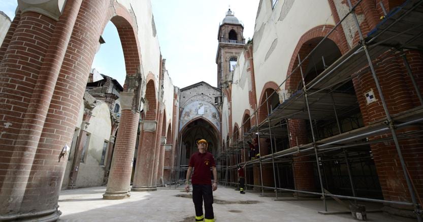 Mirandola, lavori di ricostruzione dopo terremoto del Duomo - Afp