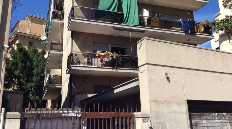L’edificio  occupato di viale del Policlinico di cui il Tar, accogliendo il ricorso della propriet, ha chiesto lo sgombero