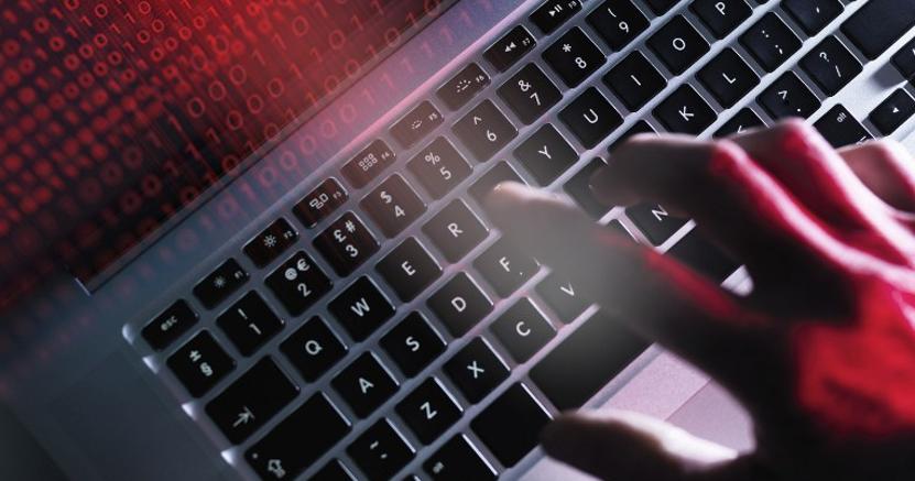  stato firmato un accordo tra il Garante per la protezione dei dati personali e la Polizia postale volto a rafforzare il sistema di tutele nei confronti dei minori dai pericoli del web