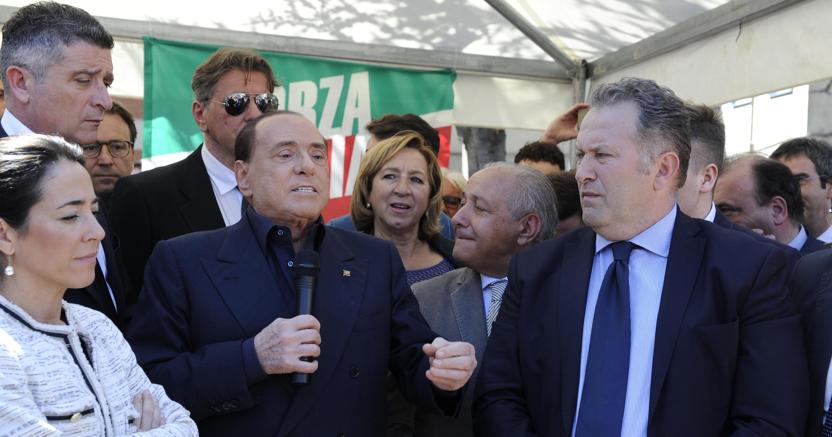 Il leader di Forza Italia, Silvio Berlusconi, in visita a Larino, prima tappa del suo tour elettorale in Molise 