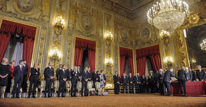 La cerimonia di giuramento dei ministri del governo Gentiloni al Quirinale (Agf)