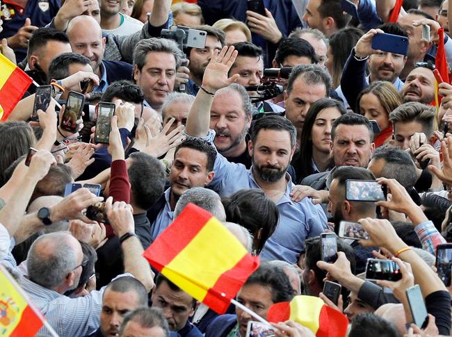 Il leader del partito di estrema destra spagnola Vox, Santiago Abascal (EPA)