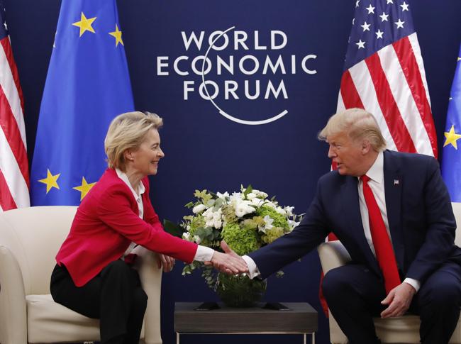 Von der Leyen e Donald Trump (Epa)