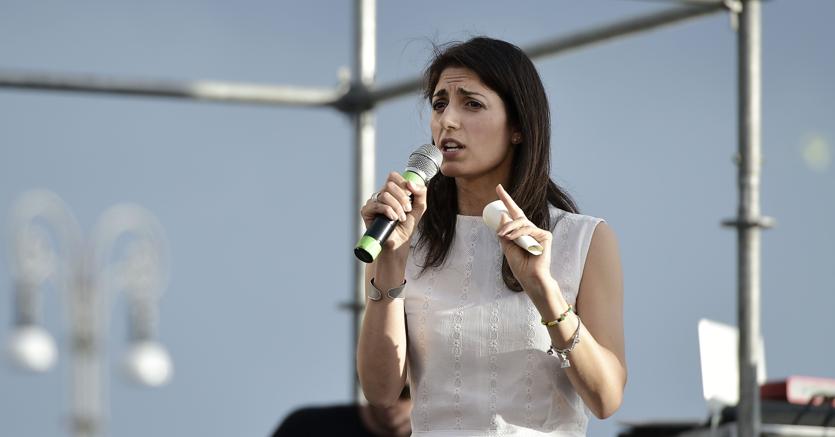 La candidata del M5S per la poltrona di sindaco di Roma, Virginia Raggi, durante il comizio di chiusura della campagna elettorale (Sintesi Visiva)