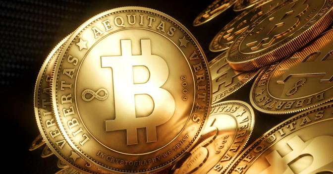 Il bitcoin segna un nuovo record. Ed è in buona compagnia