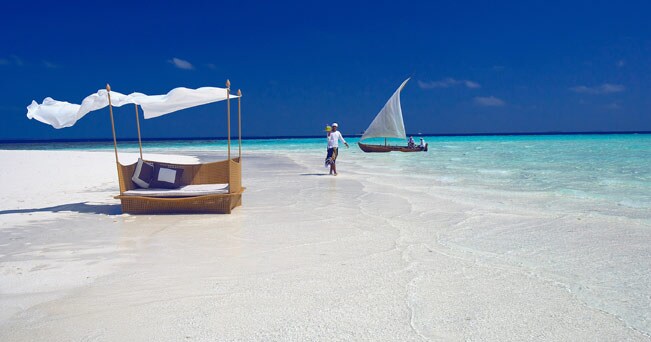 La spiaggia del resort Baros Maldives (foto Sakis Papadopoulos)