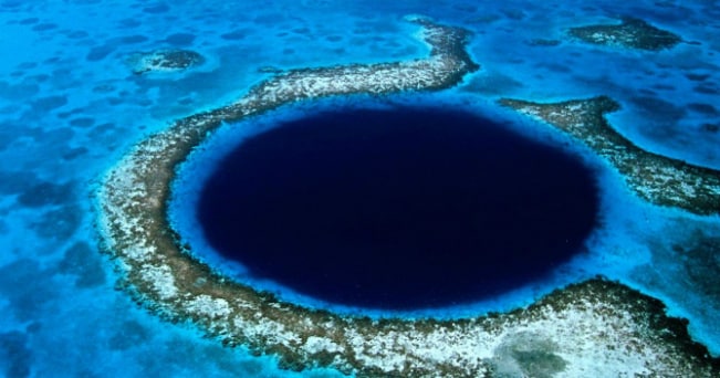 Great Blue Hole, in Belize (ph da TripAdvisor)