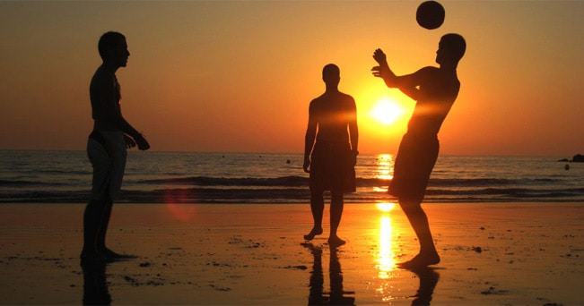 Beach soccer in una spiaggia brasiliana