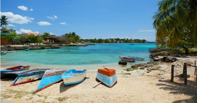 La spiaggia di Bayahibe (foto Dominican Republic Ministry of Tourism) 