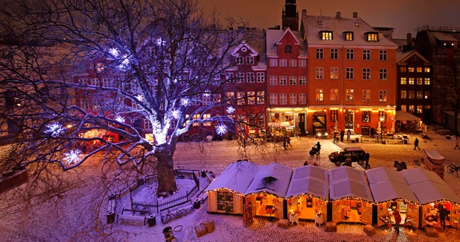 Tradizionale mercatino di Natale a Grbrdre Torv (foto Juletorv / Justin Hummerston)