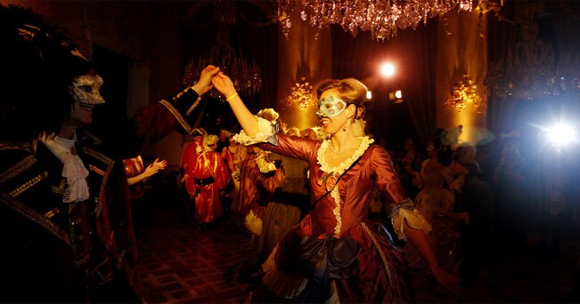 Il ballo in maschera, uno degli appuntamenti pi attesi del carnevale di Praga