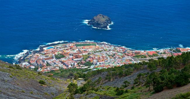 Il mare di Tenerife (foto da TripAdvisor) 