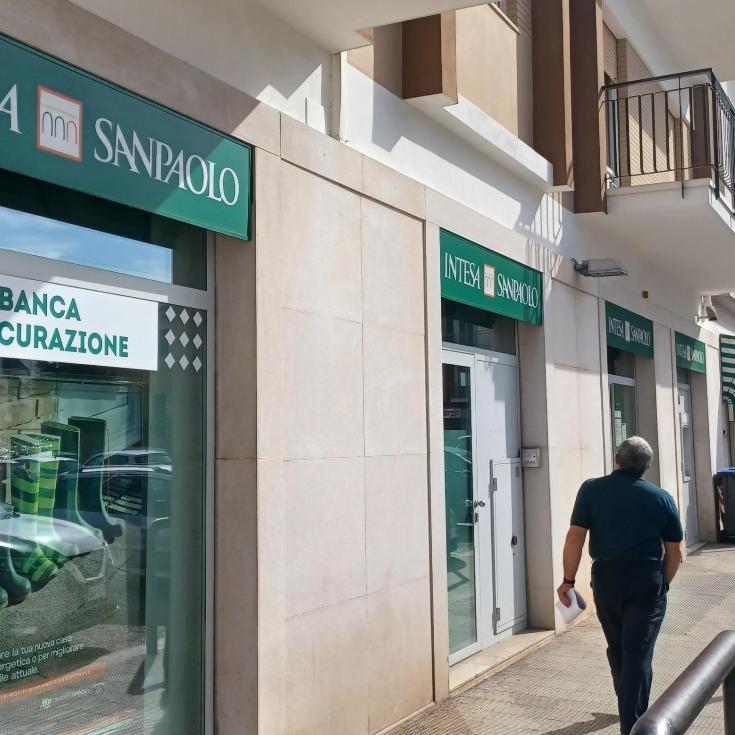 Azioni Intesa Sanpaolo Titolo di borsa e quotazione ISP Il Sole 24 Ore