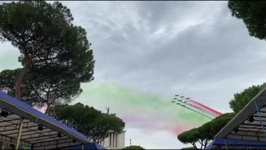 Parata Del 2 Giugno Il Passaggio Delle Frecce Tricolori Sui Fori