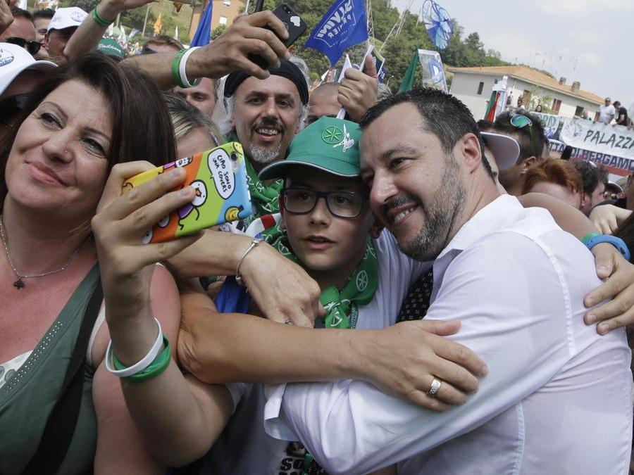 A Pontida Il Raduno Del Popolo Della Lega Il Sole Ore