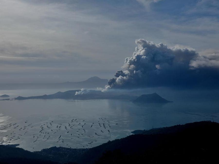 Filippine Erutta Il Vulcano Taal Il Sole 24 ORE