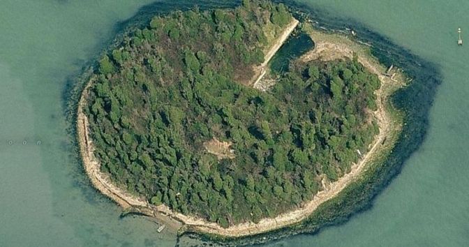 L’isola  di San Secondo nella Laguna di Venezia sarà recuperate in chiave turistico-culturale dalla società New Fari 