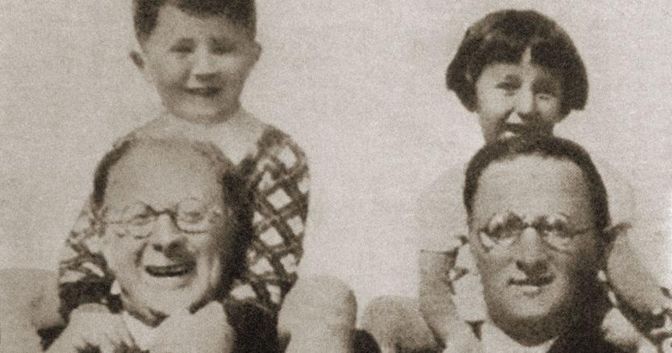 . Carlo (a sinistra) e Nello Rosselli, in un momento di svago nel 1934 