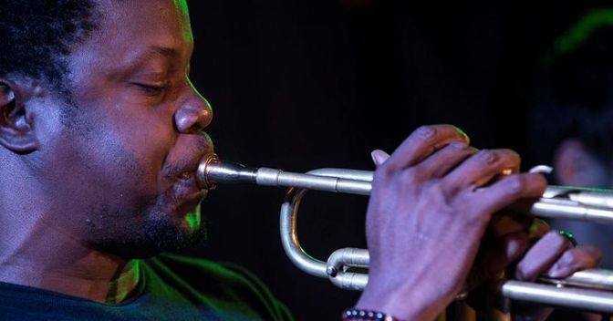 Ambrose Akinmusire, volto nuovo del jazz, protagonista al Blue Note di Milano 