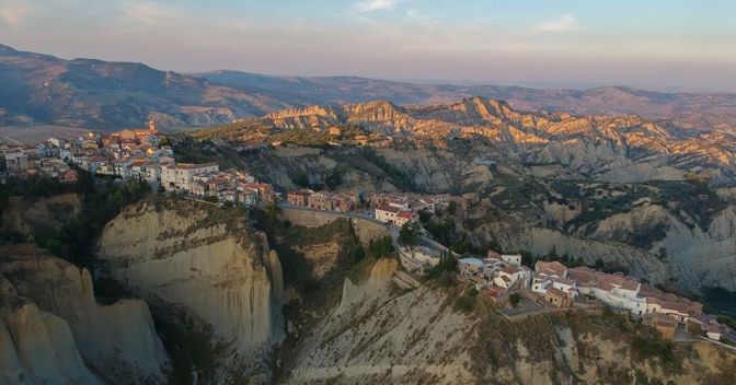 Una veduta di Aliano, il paese in cui fu confinato Carlo Levi 