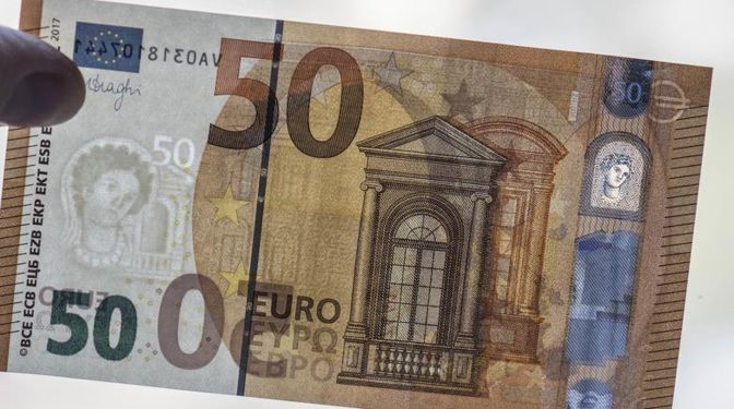 La nuova banconota da 50 euro emessa dalla Banca centrale europea (Ap) 