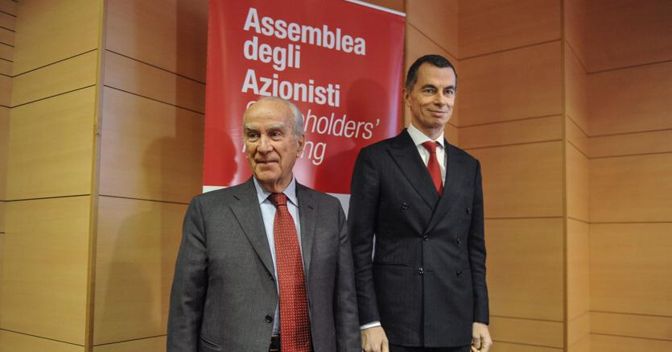 Giuseppe Vita, presidente di UniCredit, con l’amministratore delegato Jean Pierre Mustier 