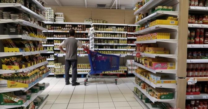Un supermercato Carrefour (Reuters) 
