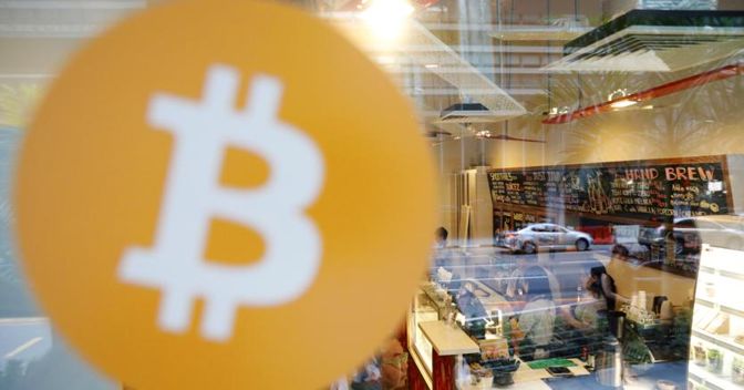 Il Bitcoin  è cresciuto del 1.500% nell’arco di un anno (Reuters) 