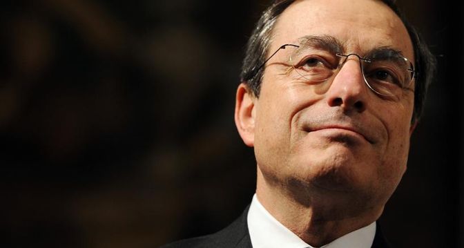 Mario Draghi, presidente della Bce (Ansa) 