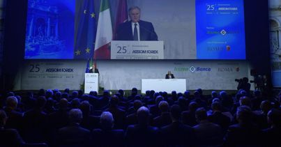 Assiom forex premio di laurea