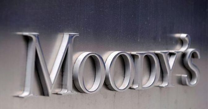 L’insegna di Moody’s (Ansa) 