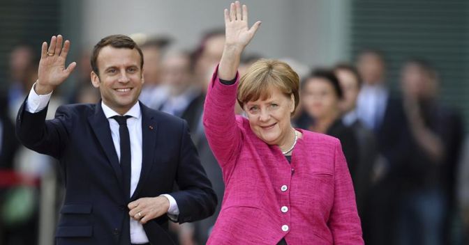 Emmanuel Macron e Angela Merkel (Ap) 