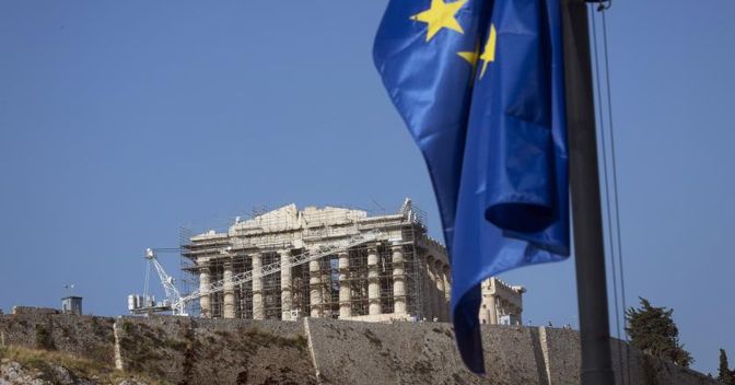  Atene cerca di rialzarsi dopo anni di crisi e austerity 