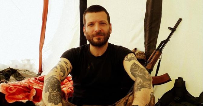 Lorenzo Orsetti, ucciso in un’imboscata a Baghuz, in una foto del suo profilo  Facebook 