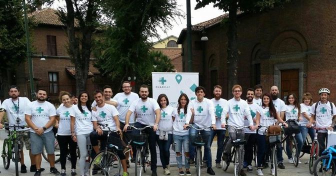 La squadra al completo della start up siciliana “Pharmap”  attiva  a Milano  