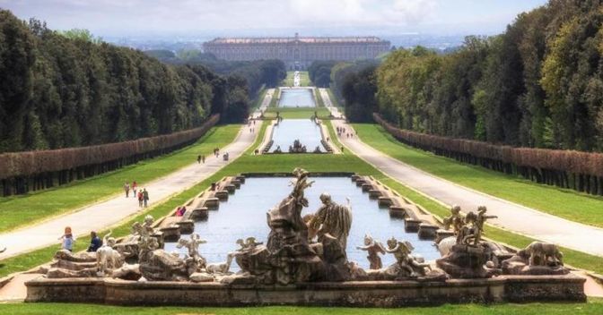 Una veduta della Reggia di Caserta 