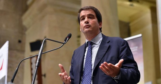 Raffaele Fitto (Imagoeconomica) 