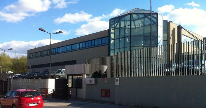 Lo stabilimento del Sole24Ore a Carsoli, che ha ospitato gli studenti del liceo della città abruzzese 